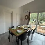 Hoteliere Les Hameaux De Saint Cyprien 2 *