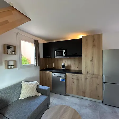 Апартаменты Hoteliere Les Hameaux De Saint Cyprien 2 Леччи