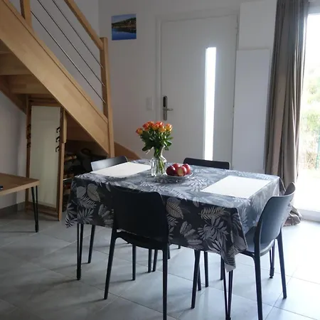 Hoteliere Les Hameaux De Saint Cyprien 2 *