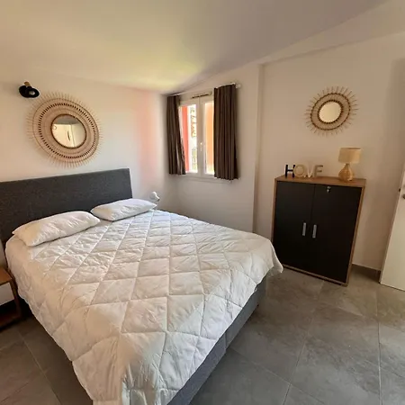 Hoteliere Les Hameaux De Saint Cyprien 2 Lecci