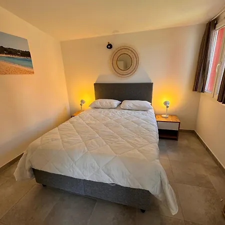 Hoteliere Les Hameaux De Saint Cyprien 2 * Lecci