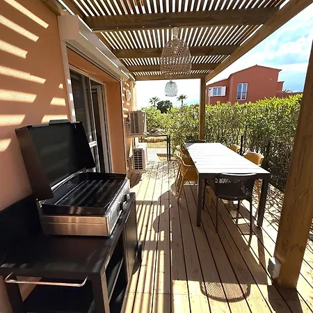 Hoteliere Les Hameaux De Saint Cyprien 2 Διαμέρισμα Lecci