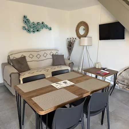 Апартаменты Hoteliere Les Hameaux De Saint Cyprien 2 *