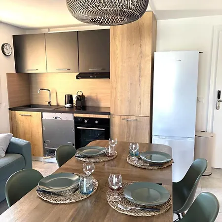 Hoteliere Les Hameaux De Saint Cyprien 2 Апартаменты *