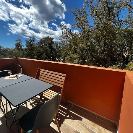 Hoteliere Les Hameaux De Saint Cyprien 2 Lecci
