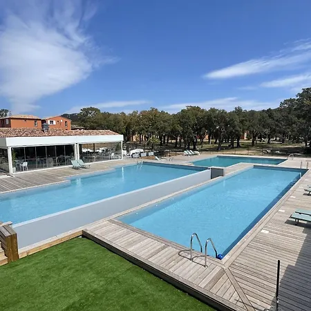 Hoteliere Les Hameaux De Saint Cyprien 2 *