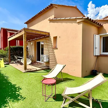 Hoteliere Les Hameaux De Saint Cyprien 2 Lecci