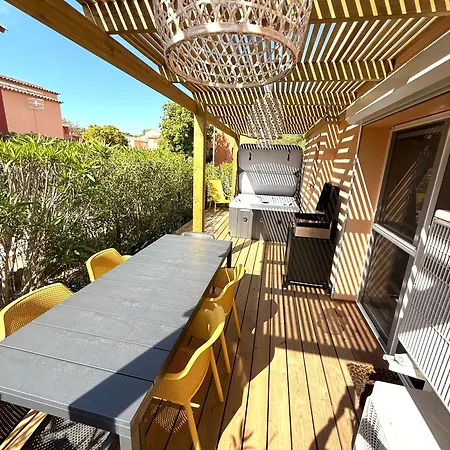 Hoteliere Les Hameaux De Saint Cyprien 2 Lecci