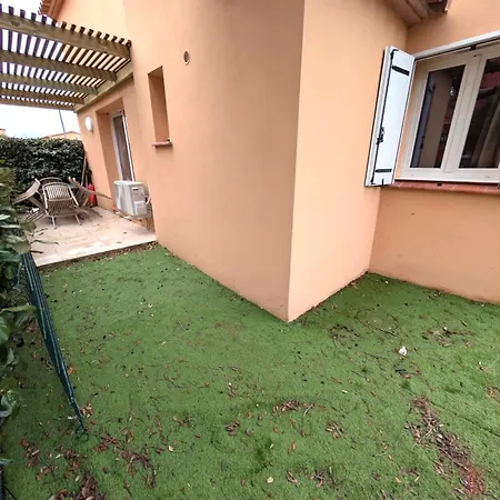 Hoteliere Les Hameaux De Saint Cyprien 2 *