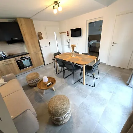 Hoteliere Les Hameaux De Saint Cyprien 2 *