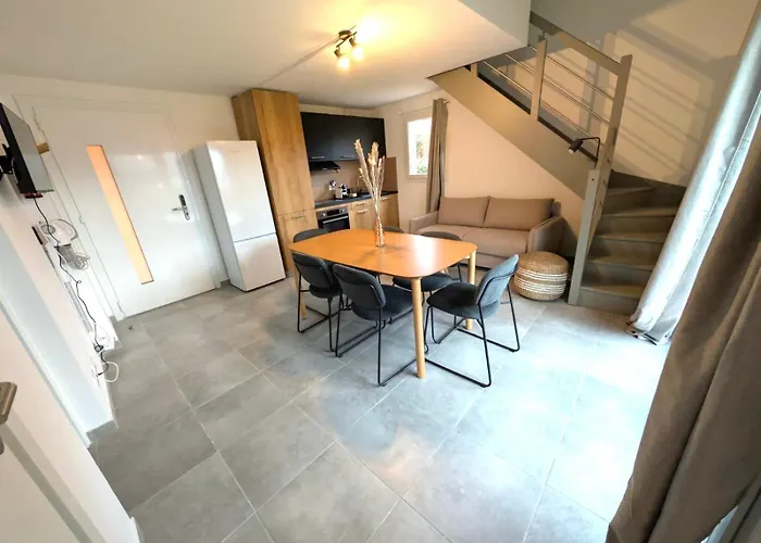 Hoteliere Les Hameaux De Saint Cyprien 2 *